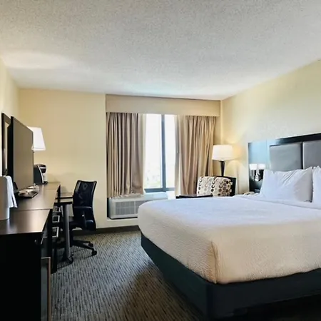 Holiday Inn Miami International Airport By Ihg Miami Springs Exterior photo